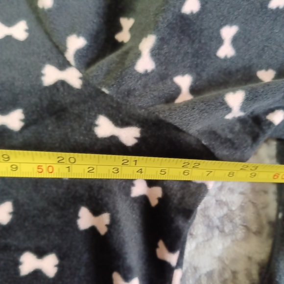 Kate Spade Silky Velour Sleep Set Pajamas Bows 2 Piece M Cozy core - Picture 9 of 14